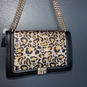 Gorgeous cheetah purse